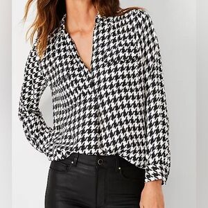 Ann Taylor, Women’s, Size XL, Houndstooth Camp Shirt